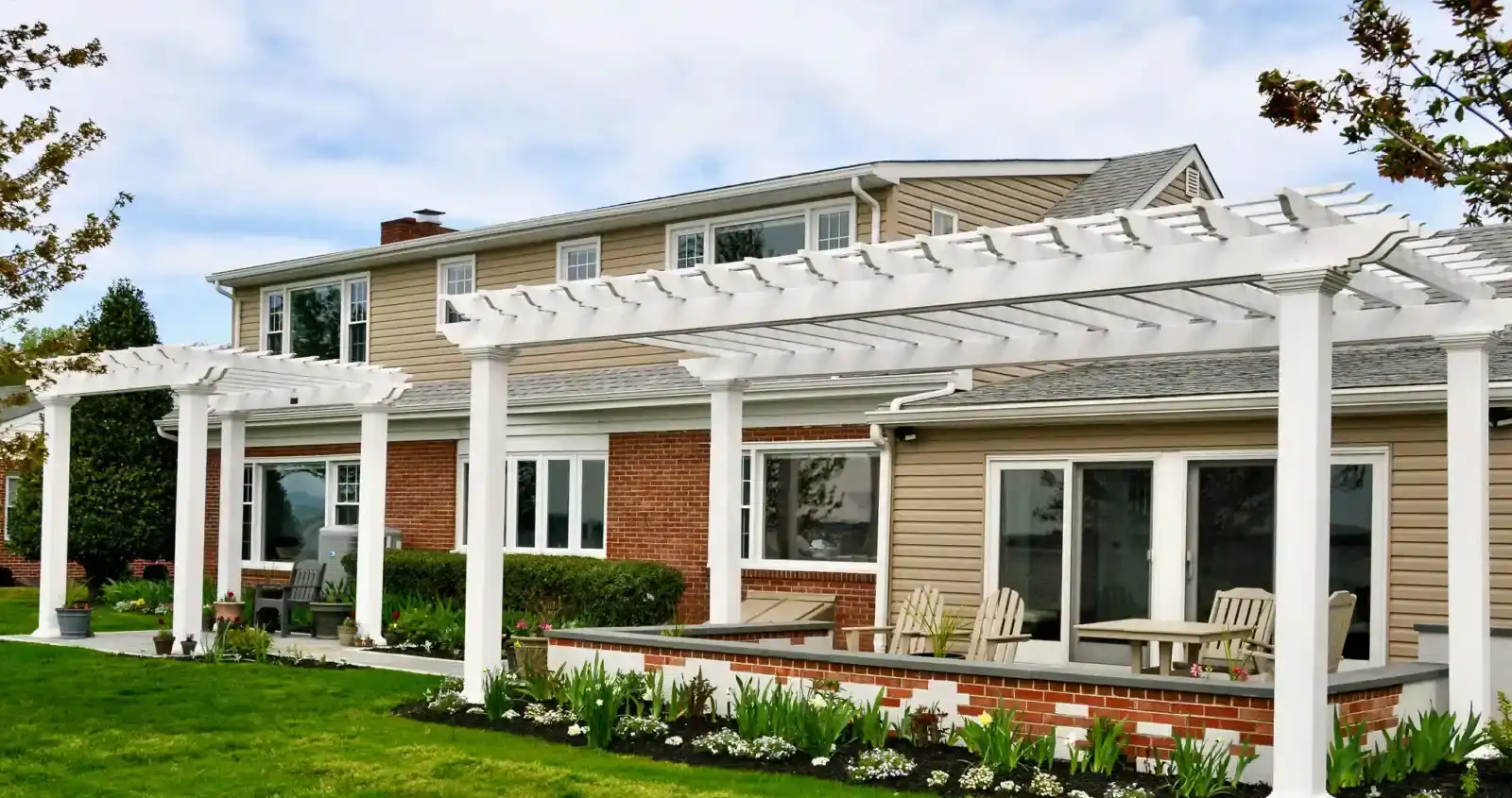 2-Backyard-Vinyl-pergolas-Custom-what-is-the-purpose-of-a-pergola-1600x9999
